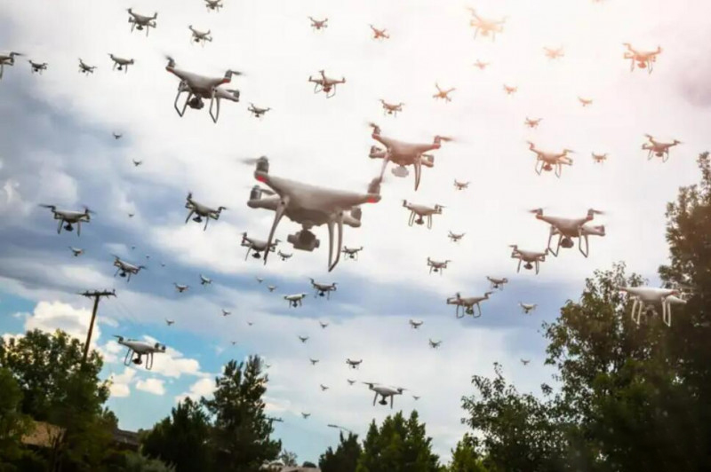 美國“無人機(jī)蜂群”計(jì)劃存在失控風(fēng)險(xiǎn) 引發(fā)擔(dān)憂(圖1)